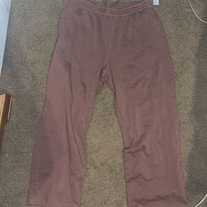 Mauve sweatpants